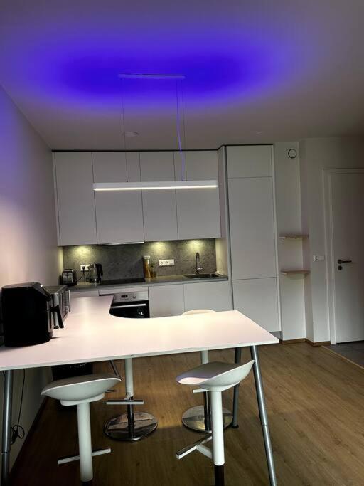 A Modern & Homely Apartment 雷克雅維克 外观 照片